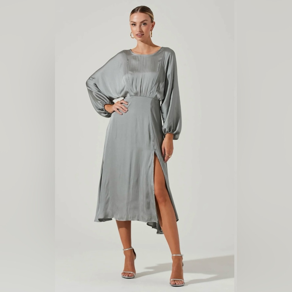 ASTR the Label - Marin Dolman Sleeve Midi Dress
